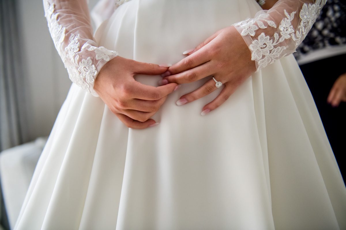 Woburn Sculpture Gallery Wedding - Laura & Andrew