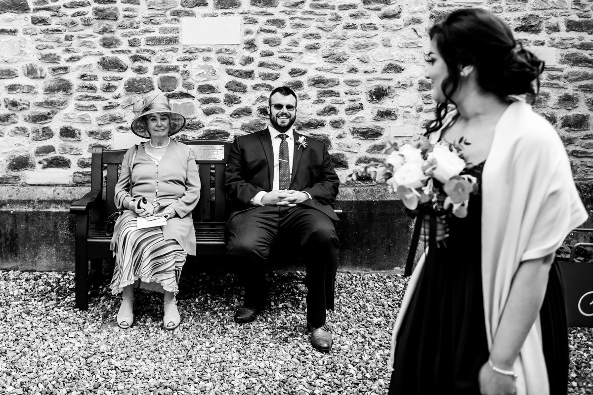 Woburn Sculpture Gallery Wedding - Laura & Andrew