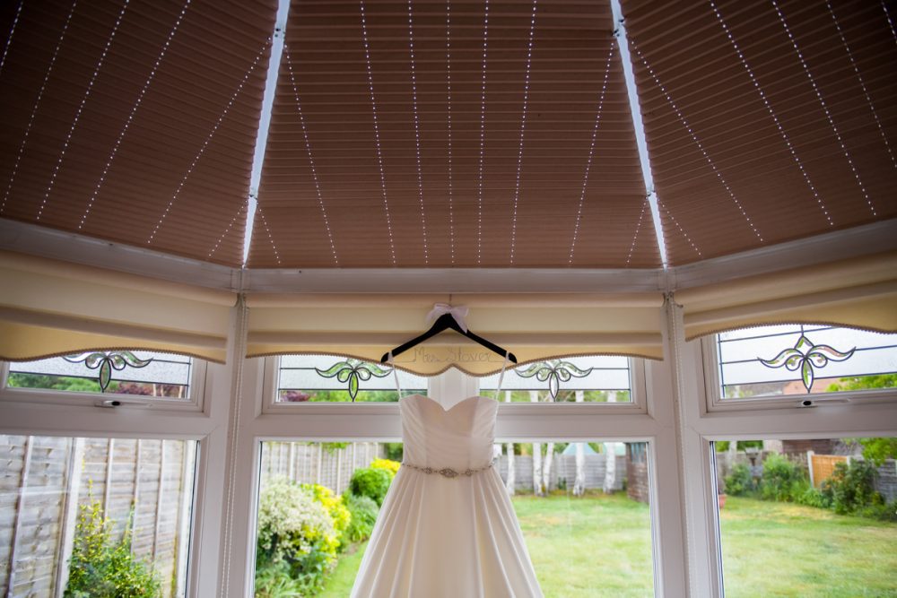 Woburn Sculpture Gallery Wedding - Laura & Andrew