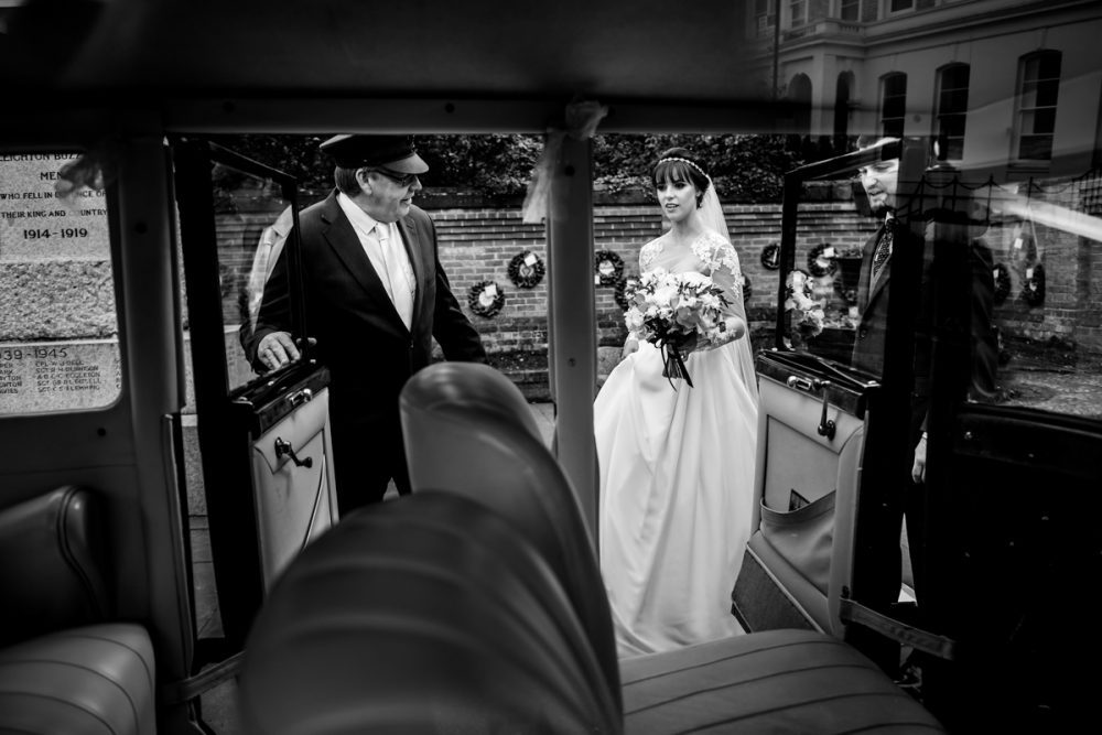 Woburn Sculpture Gallery Wedding - Laura & Andrew