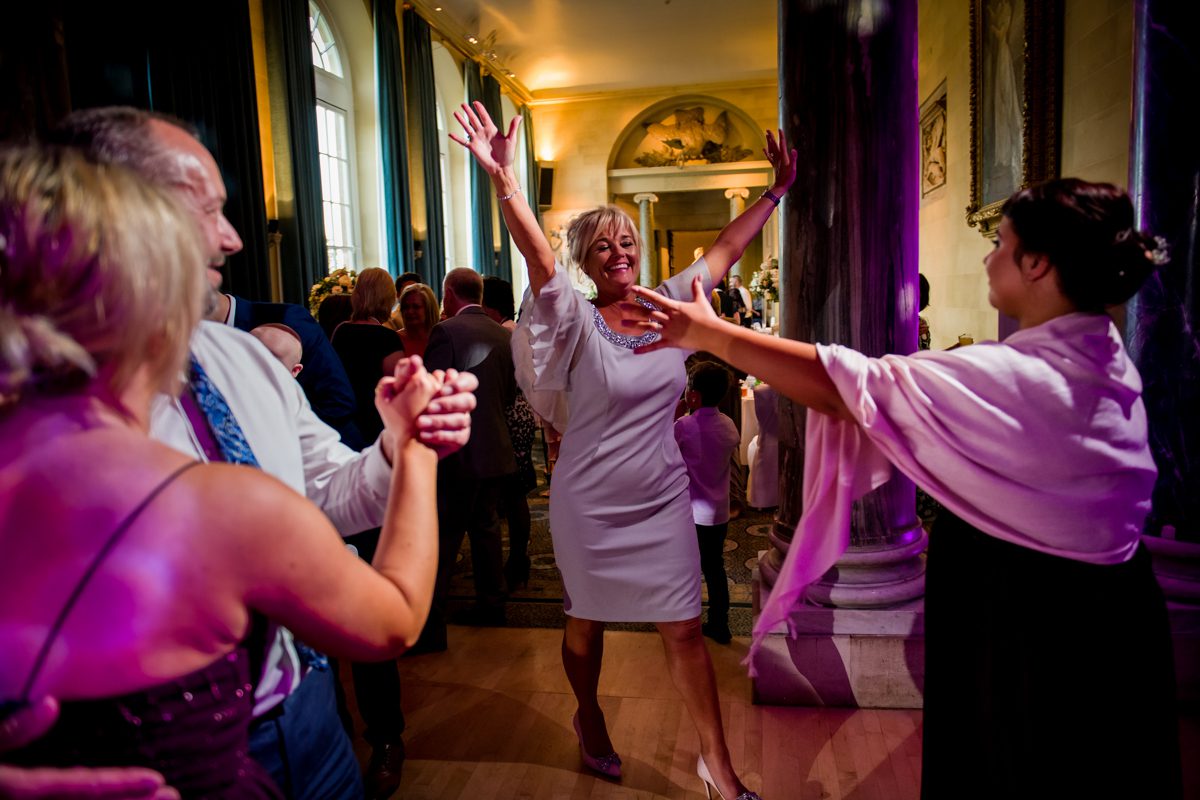 Woburn Sculpture Gallery Wedding - Laura & Andrew