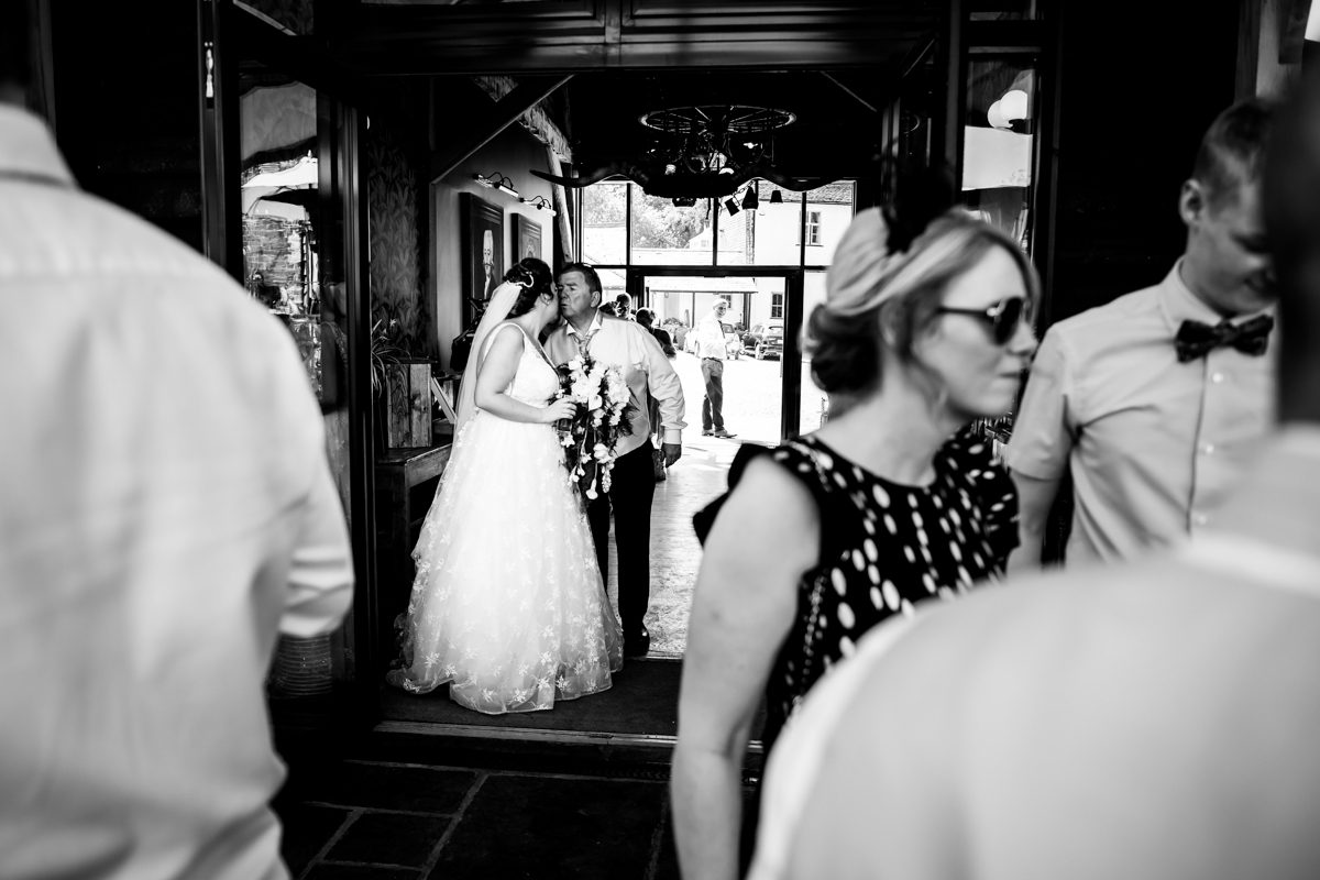 Barns at Redcoats Wedding - Lauren & Steve