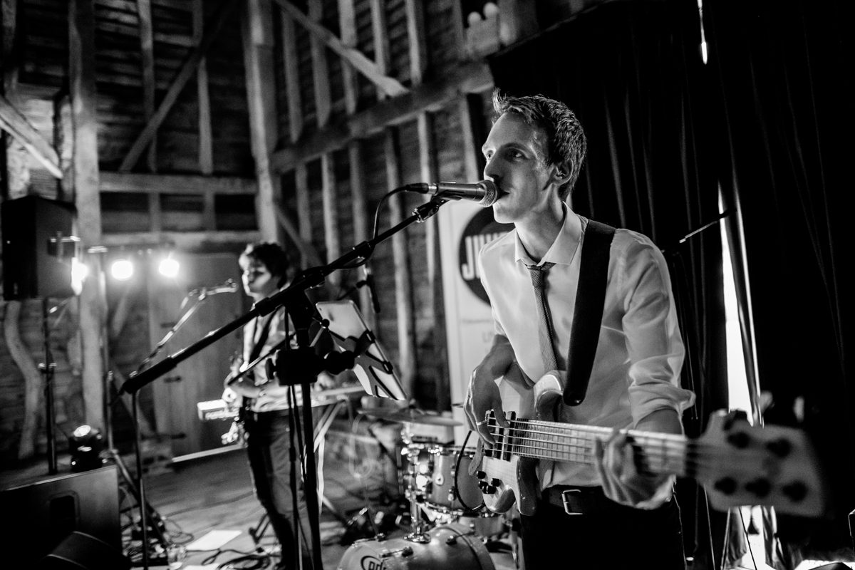 Barns at Redcoats Wedding - Lauren & Steve