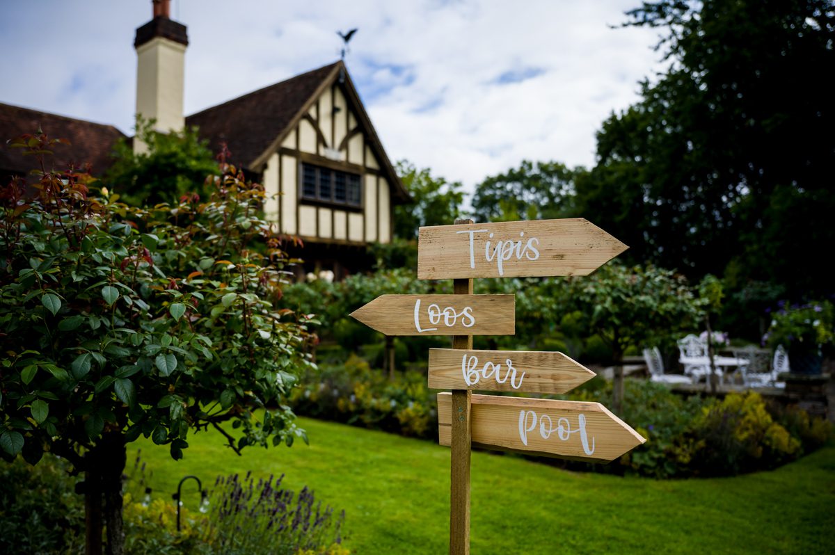 Buckinghamshire DIY Wedding - Georgie & Nick