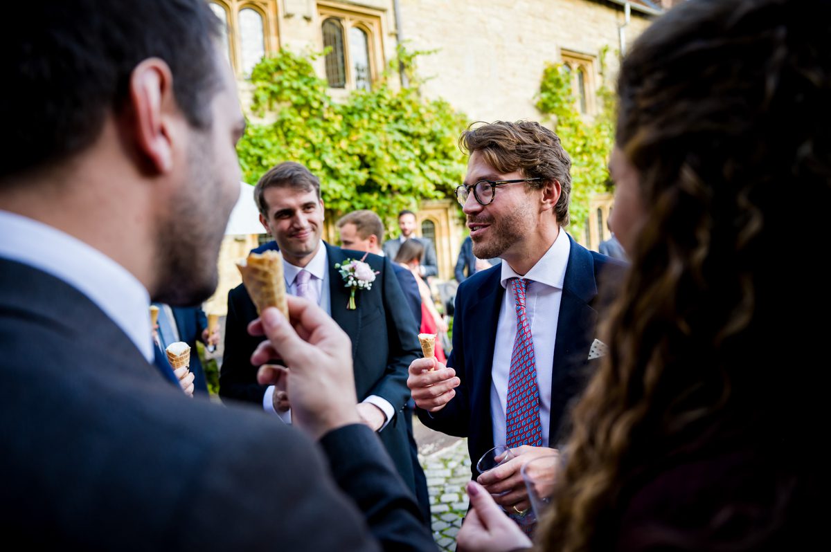 Notley Abbey Wedding - Rhianna & Greg