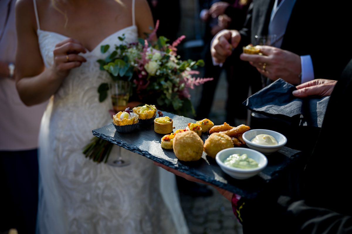 Notley Abbey Wedding - Rhianna & Greg