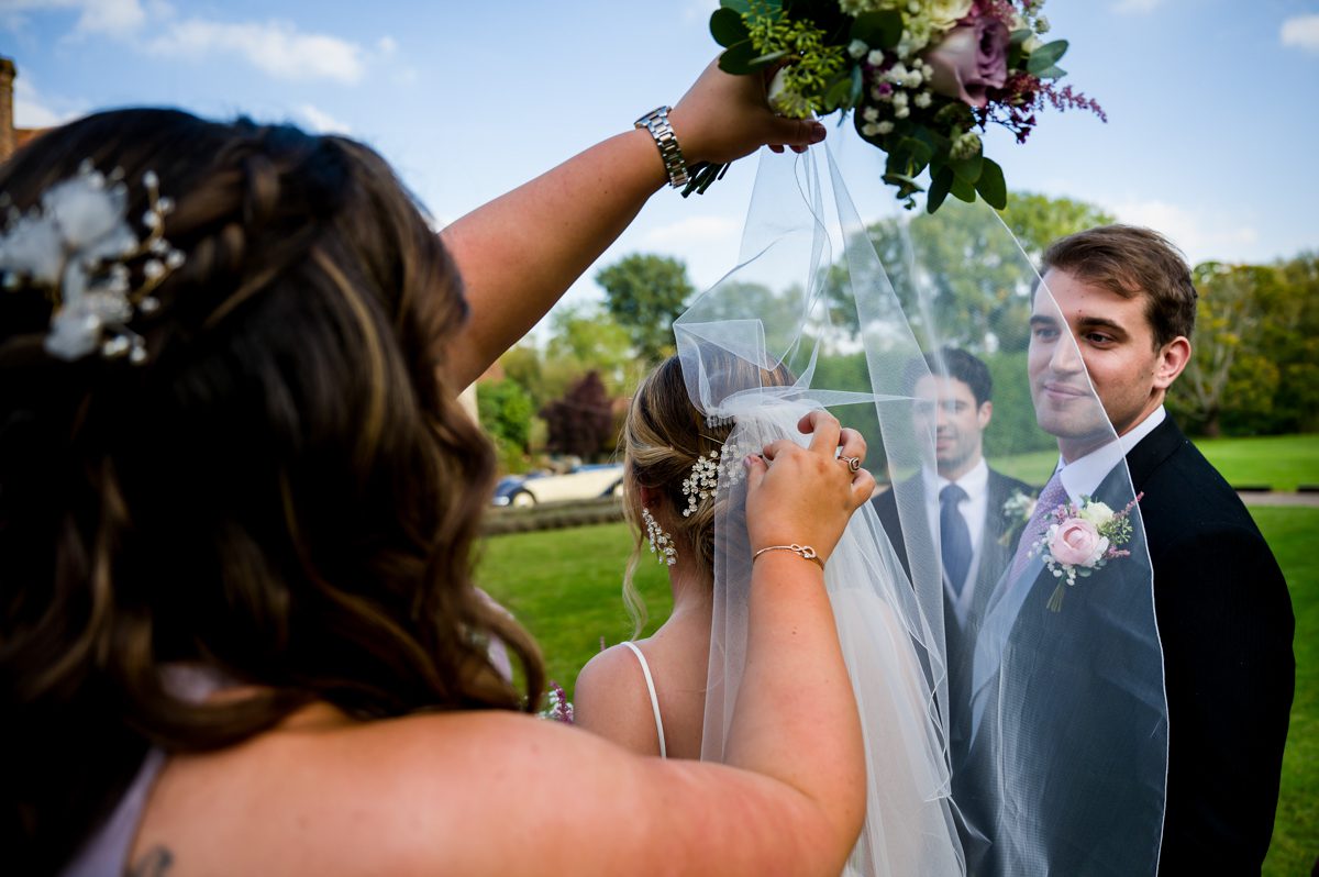 Notley Abbey Wedding - Rhianna & Greg