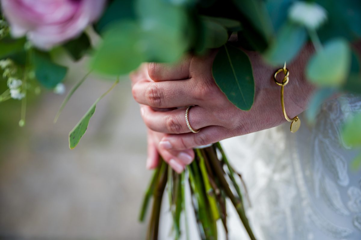 Notley Abbey Wedding - Rhianna & Greg