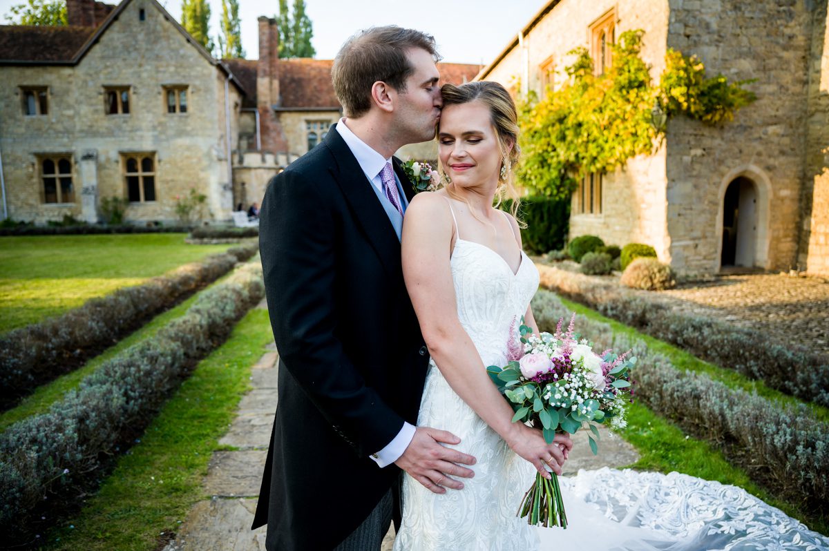 Notley Abbey Wedding - Rhianna & Greg