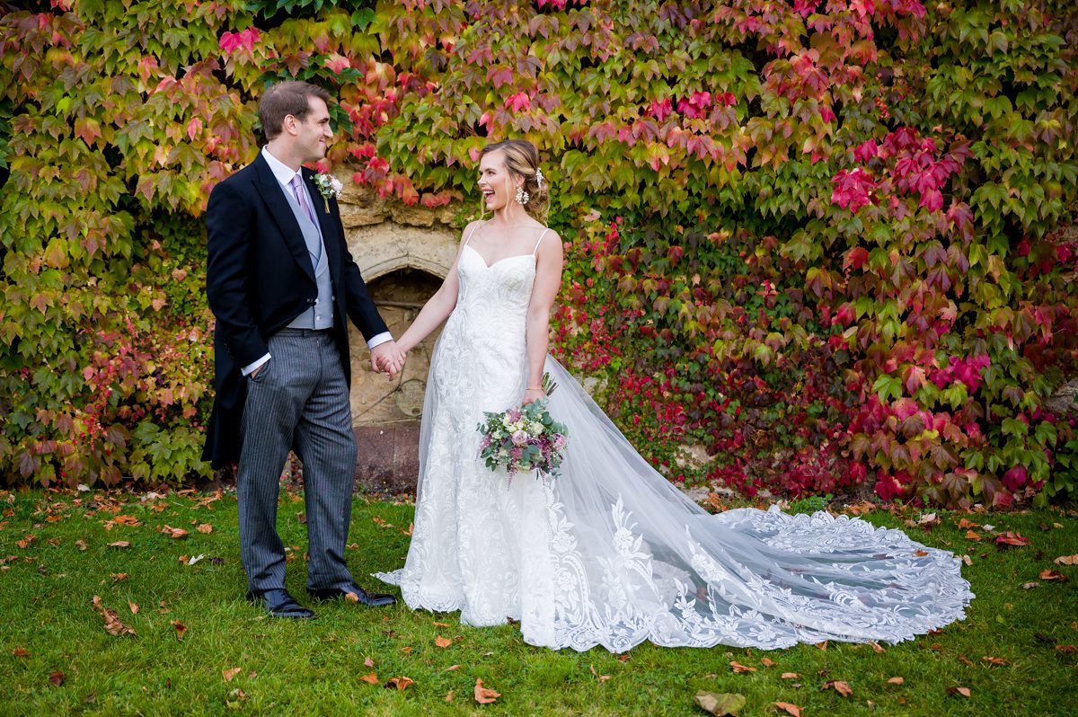 Notley Abbey Wedding - Rhianna & Greg