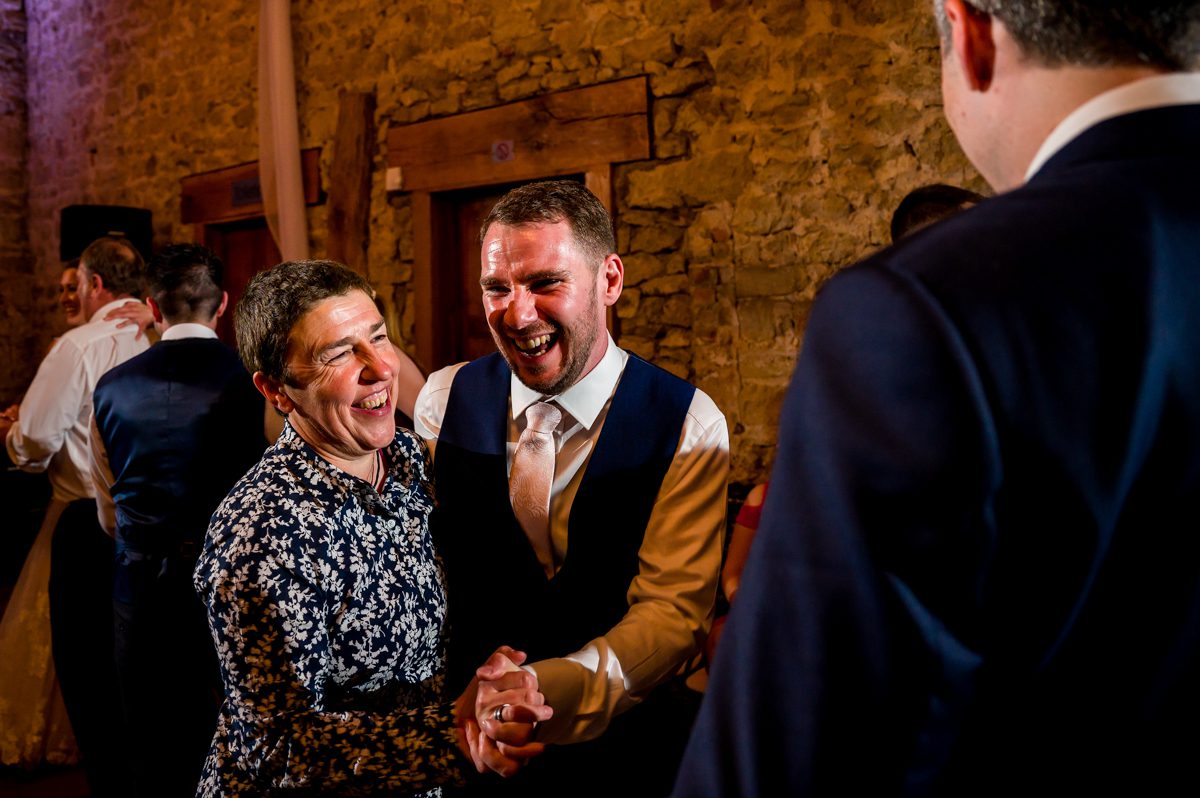 Notley Abbey Wedding - Sinead & Rob