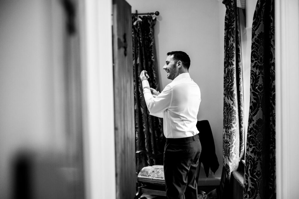 Notley Abbey Wedding - Sinead & Rob