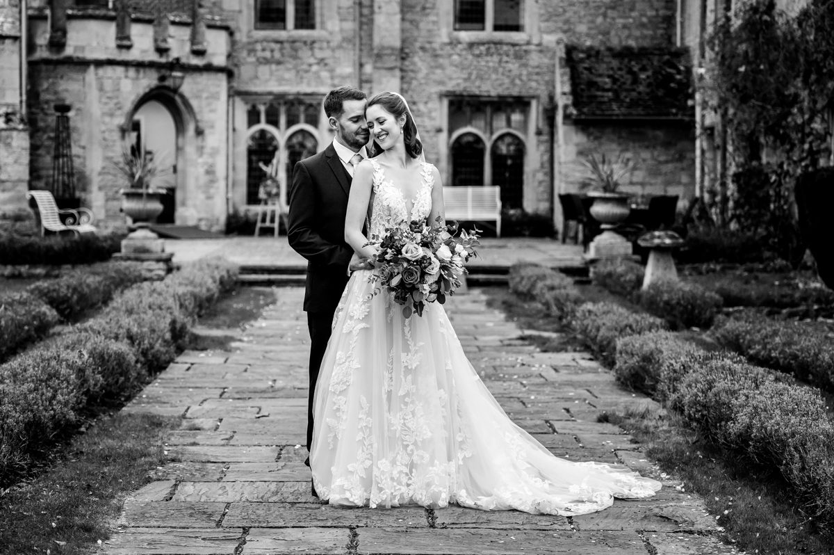 Notley Abbey Wedding - Sinead & Rob