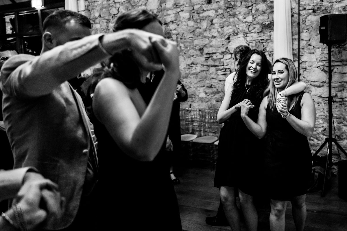 Notley Abbey Wedding - Sinead & Rob