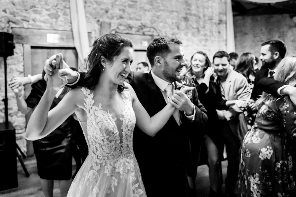 Notley Abbey Wedding - Sinead & Rob