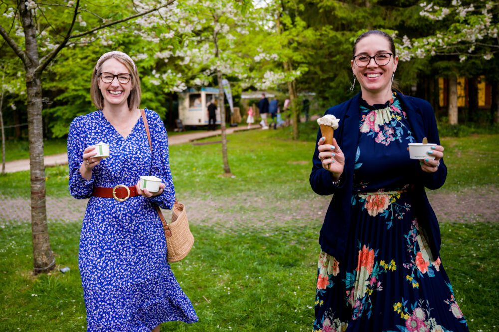 Evenley Wood Garden Wedding - Emma & John