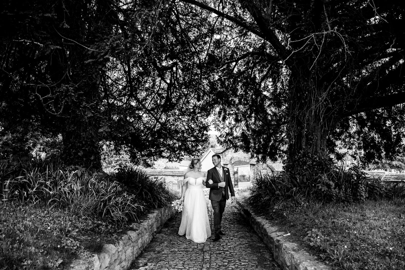 Notley Tythe Barn Wedding - Hannah & Joe