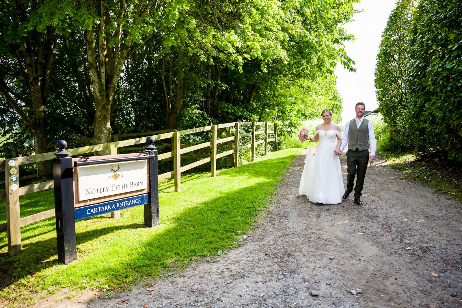 Notley Tythe Barn Wedding - Hannah & Joe
