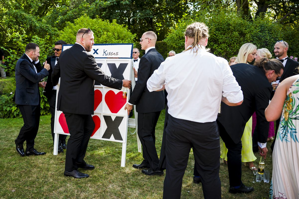 Notley Abbey Wedding - Maddie & Max