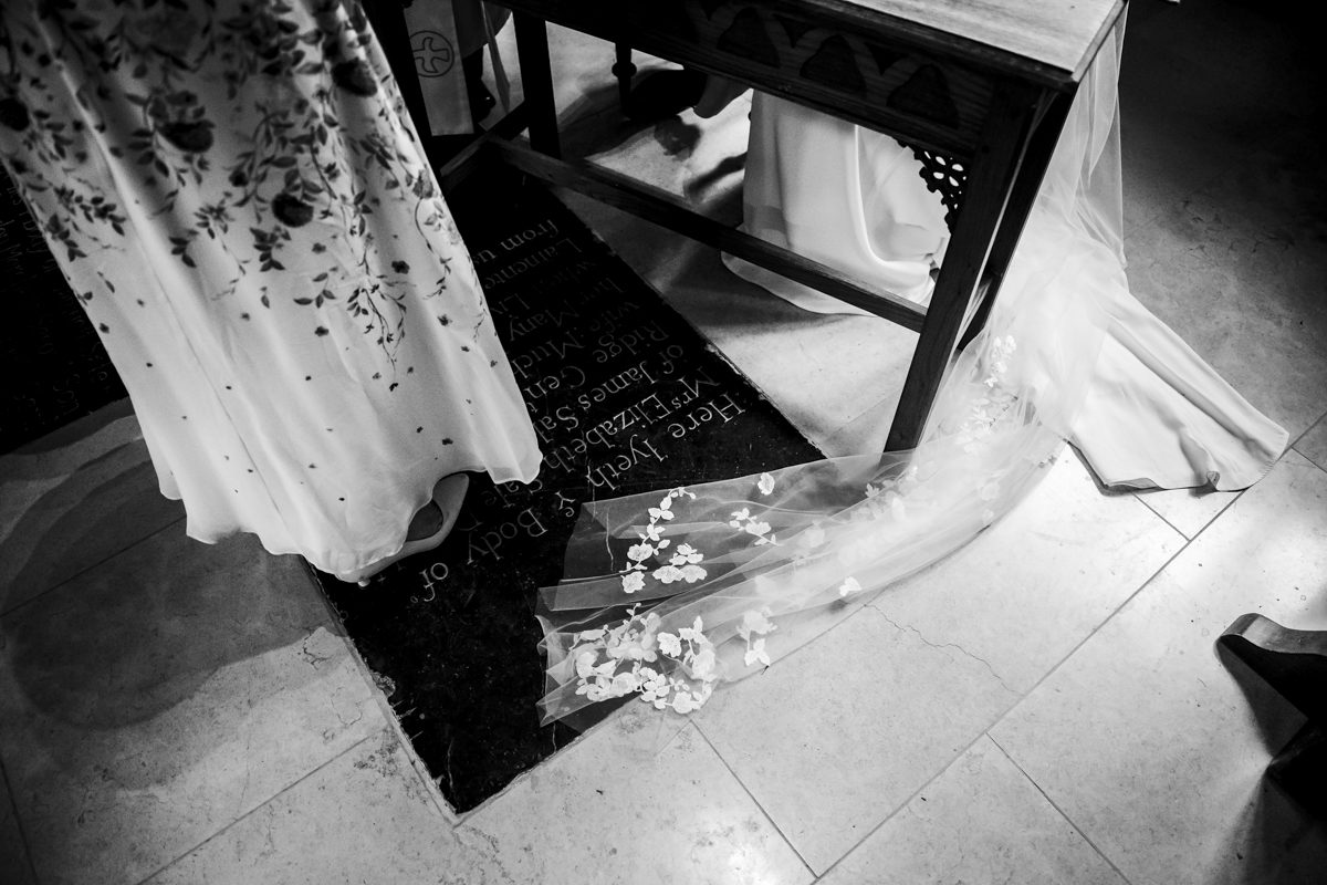 Notley Tythe Barn Wedding - Laura & Ed